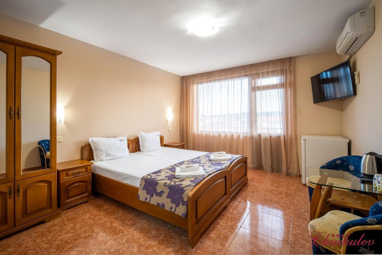 Hotel Chuchulev Szozopol Kültér fotó