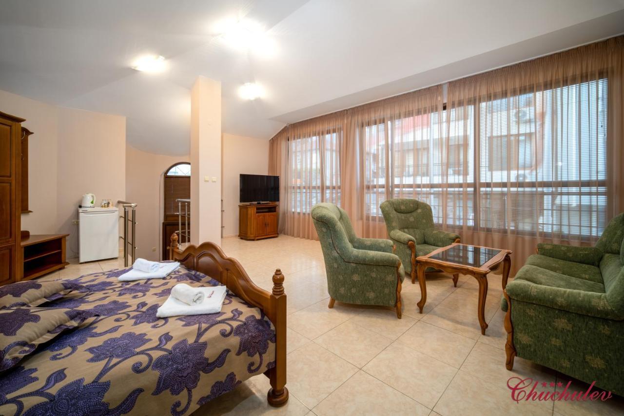 Hotel Chuchulev Szozopol Kültér fotó