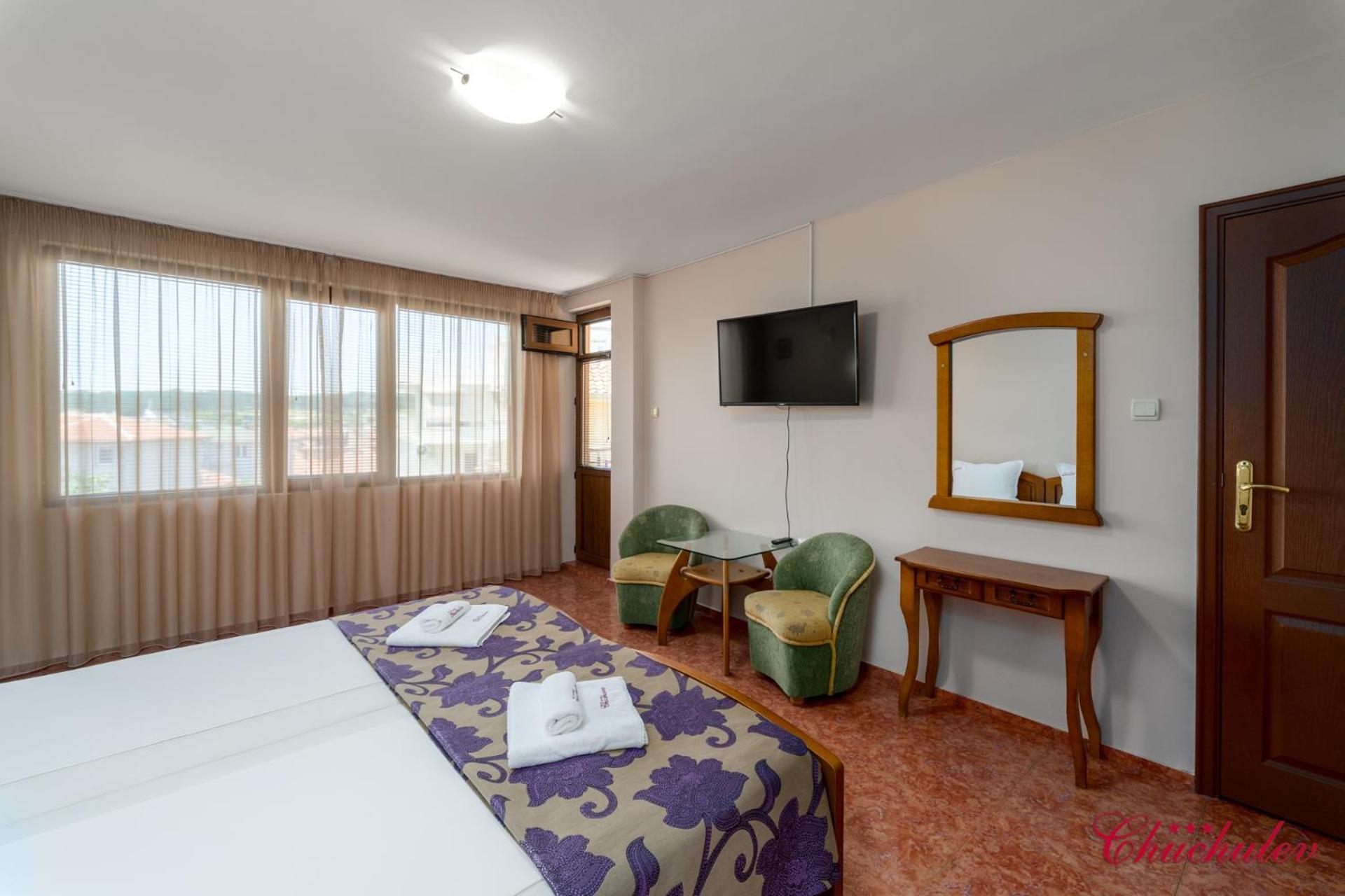 Hotel Chuchulev Szozopol Kültér fotó
