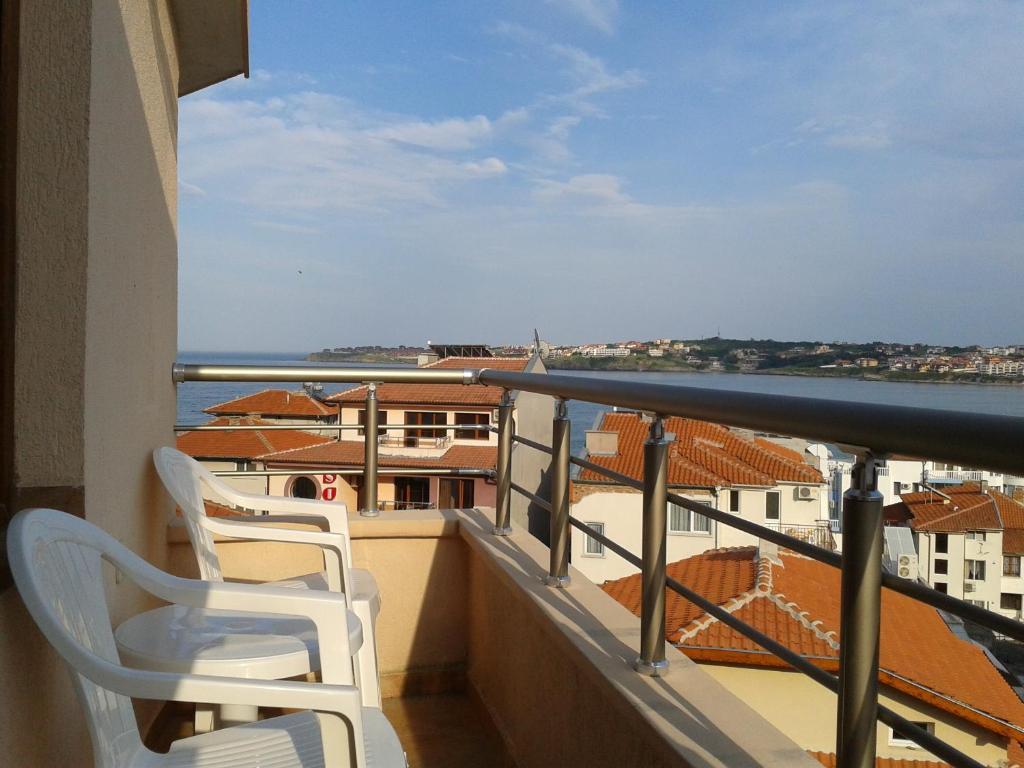 Hotel Chuchulev Szozopol Kültér fotó